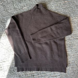 Women’s Everlane Cashmere Sweater- size XS